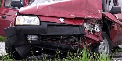 dopravni nehoda_predek_auta